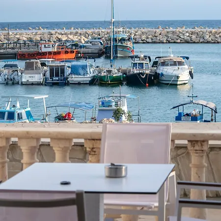 Appartamento Glabur Stays! The One -1 - Elite Marina Front! Zygi
