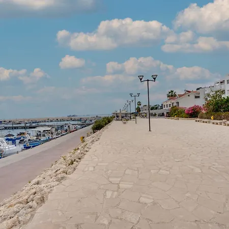 Glabur Stays! The One -1 - Elite Marina Front!