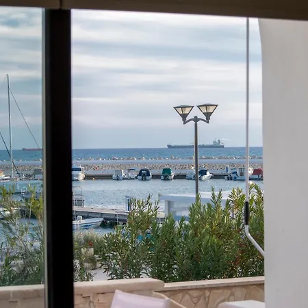 Διαμέρισμα Glabur Stays! The One -1 - Elite Marina Front! *