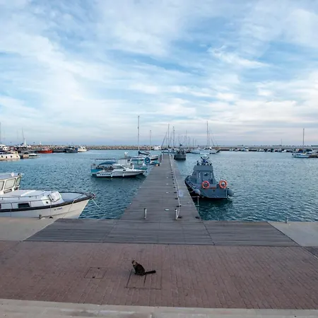 Glabur Stays! The One -1 - Elite Marina Front! Apartment Zygi