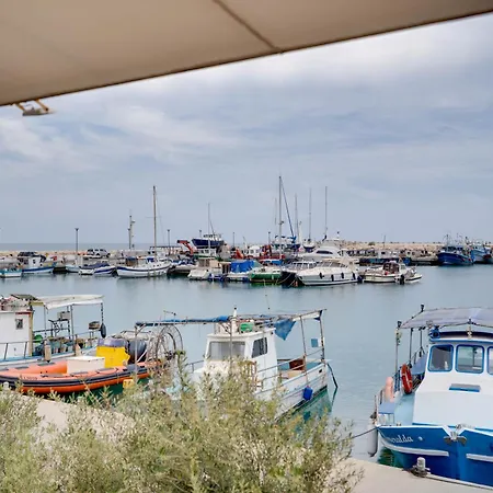 Διαμέρισμα Glabur Stays! The One -1 - Elite Marina Front!