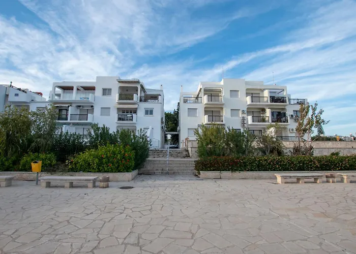 Glabur Stays! The One -1 - Elite Marina Front!