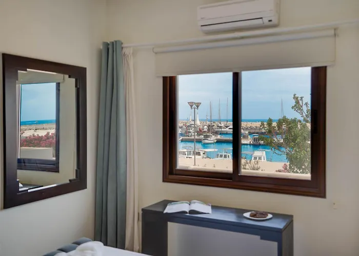 Glabur Stays! The One -1 - Elite Marina Front! *